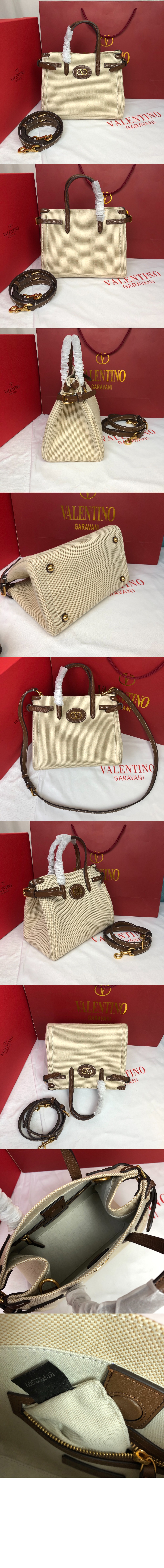 미러급레플리카사이트 | 명품레플리카 전문 쇼핑몰  | 퍼스트원 - 가라바니 앙티브 카룽 디테일 캔버스 스몰 쇼퍼백 &gt; 발렌티노