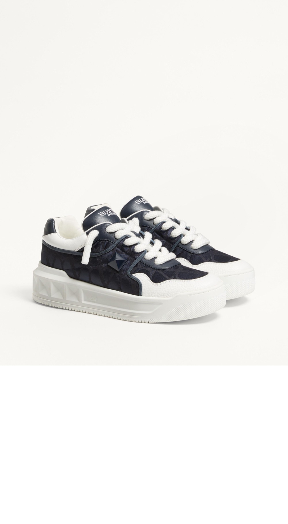 미러급레플리카사이트 | 명품레플리카 전문 쇼핑몰  | 퍼스트원 - 원 스터드 XL 로우탑 스니커즈 &gt; 발렌티노