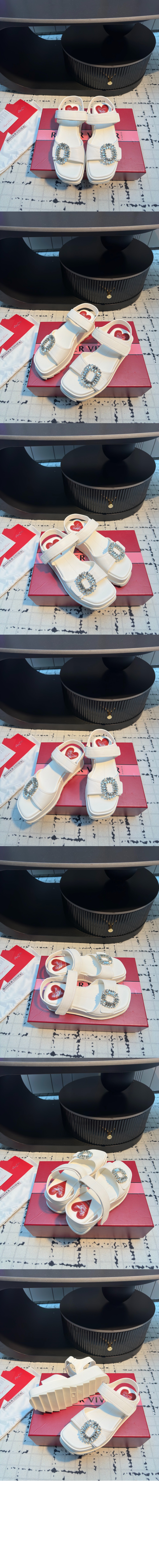 미러급레플리카사이트 | 명품레플리카 전문 쇼핑몰  | 퍼스트원 - 슬라이디 비브 가죽 웨지 샌들 7754 &gt; 로저비비에