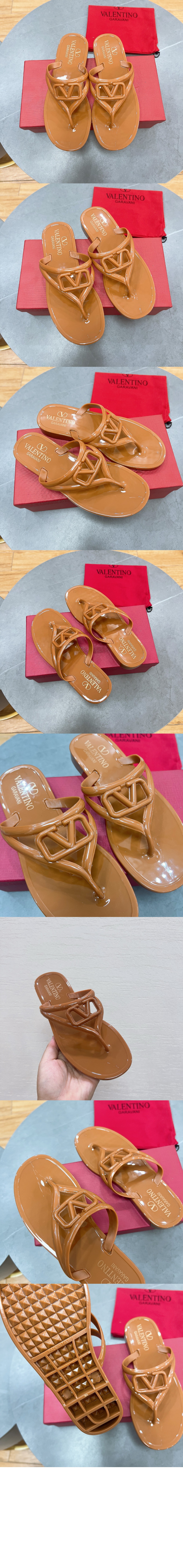 미러급레플리카사이트 | 명품레플리카 전문 쇼핑몰  | 퍼스트원 - 시그니처 러버 샌들 &gt; 발렌티노