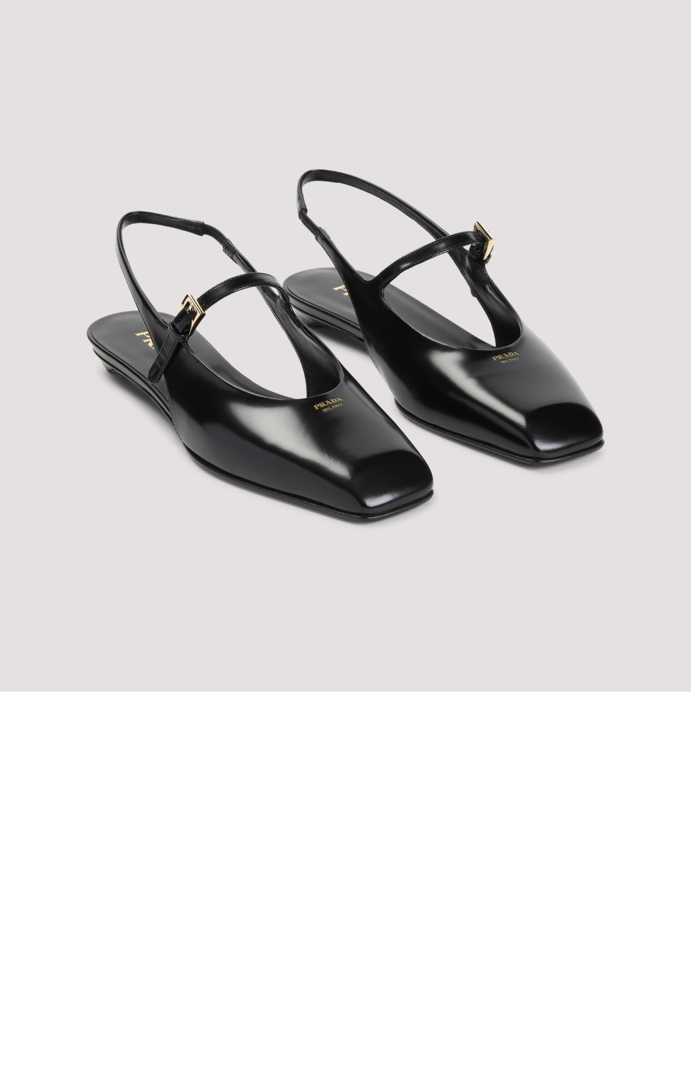 미러급레플리카사이트 | 명품레플리카 전문 쇼핑몰  | 퍼스트원 - 페이턴트 가죽 백스트랩 1F828N &gt; 프라다