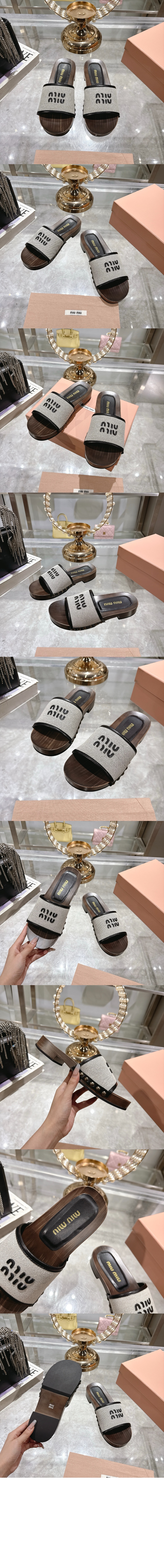 미러급레플리카사이트 | 명품레플리카 전문 쇼핑몰  | 퍼스트원 - 캔버스 및 가죽 클로그 5Z445E &gt; 미우미우