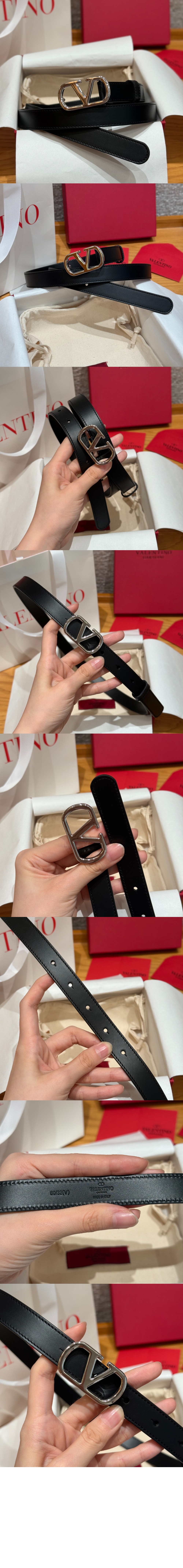 미러급레플리카사이트 | 명품레플리카 전문 쇼핑몰  | 퍼스트원 - 반짝이는 송아지 가죽의 브이로고 시그니처 벨트 &gt; 발렌티노