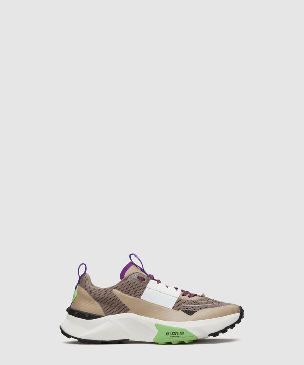 러버라이즈 로우탑 스니커즈