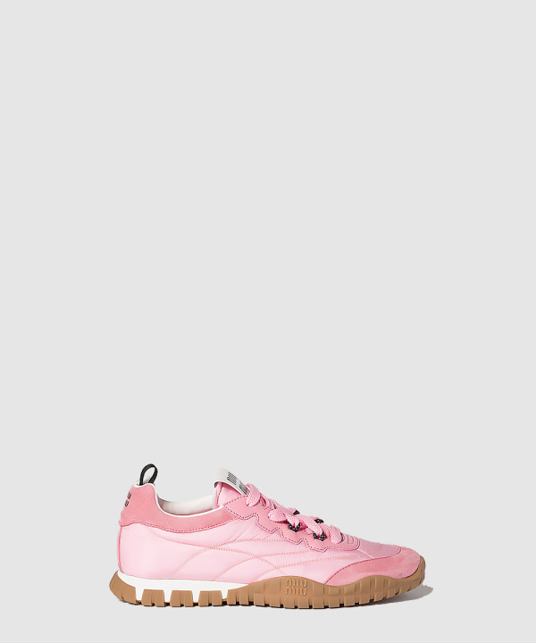 타이어 기능성 소재 및 스웨이드 스니커즈 5E417E